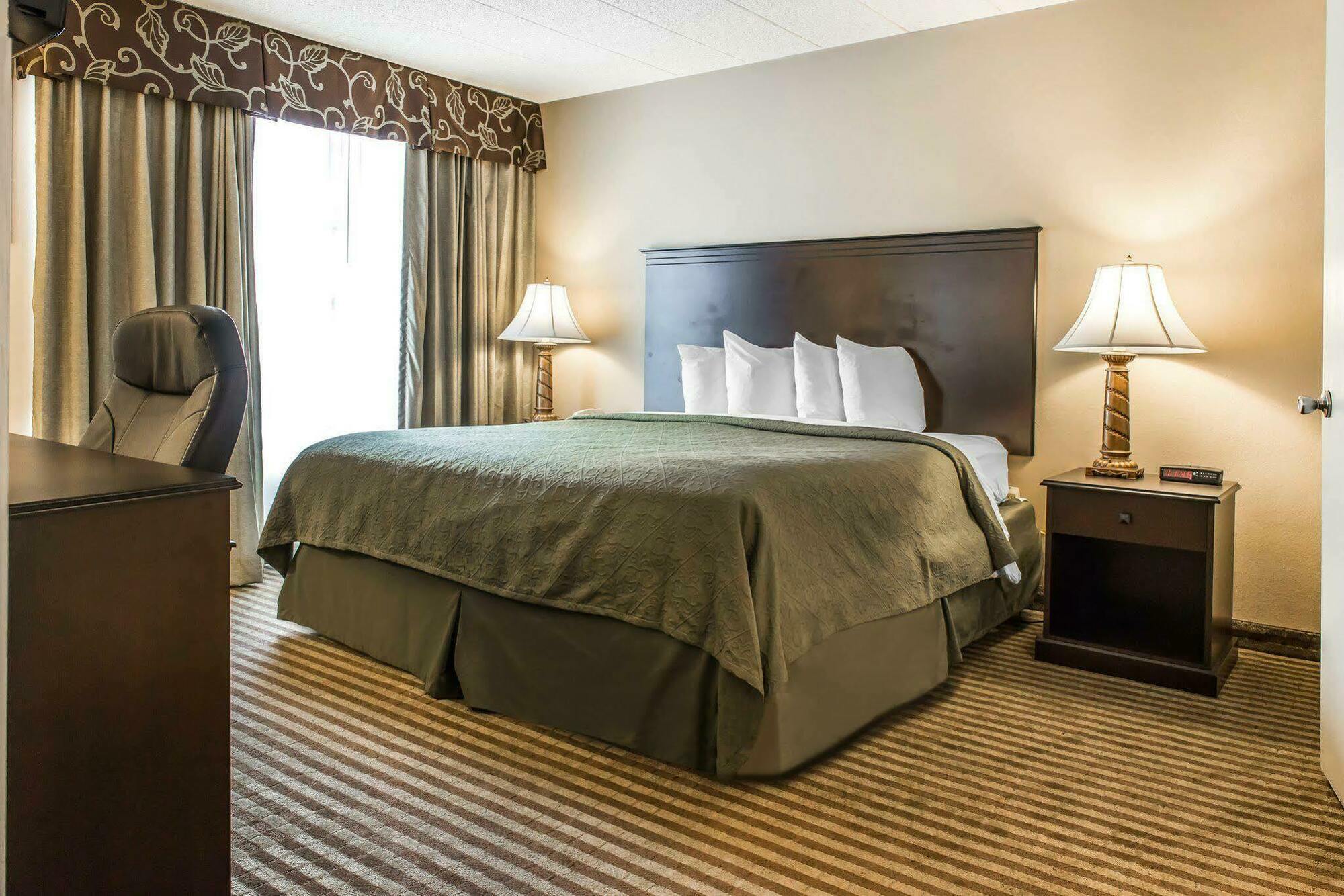 Hotel Quality & Indiana